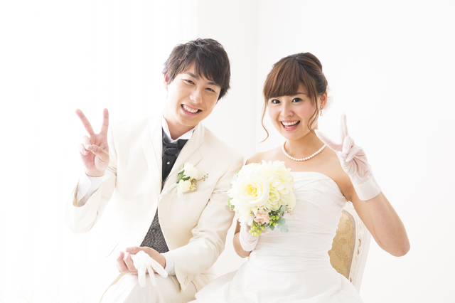 結婚相手を探す